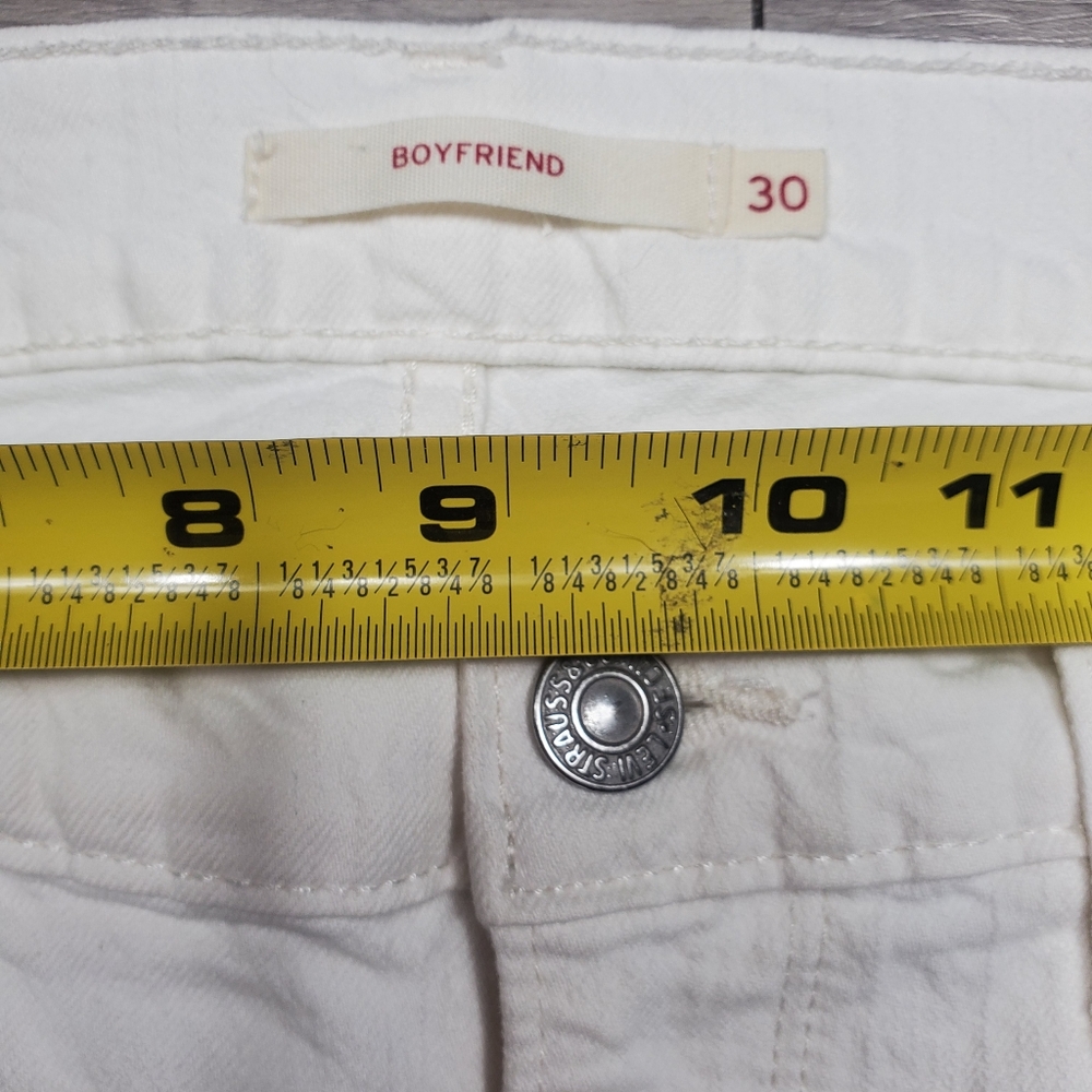 Levi's White Boyfriend Jeans Regular Fit Denim Summer Womans Size 30 - Picture 5 of 12